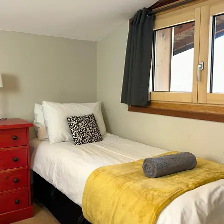 Penthouse Apartment, 3 Bedroom With Private Balcony Апартаменты *