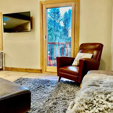 Apartment Penthouse Apartment, 3 Bedroom With Private Balcony *