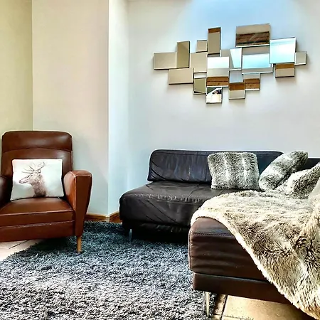 Apartment Penthouse Apartment, 3 Bedroom With Private Balcony