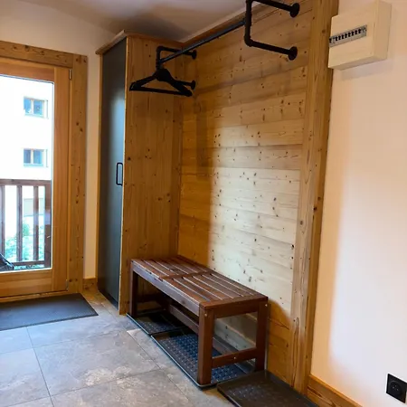 Penthouse Apartment, 3 Bedroom With Private Balcony * Chamonix