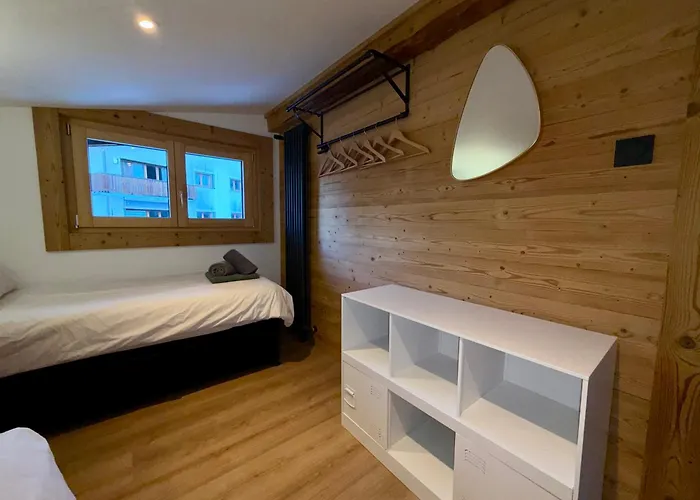 Penthouse Apartment, 3 Bedroom With Private Balcony * Chamonix